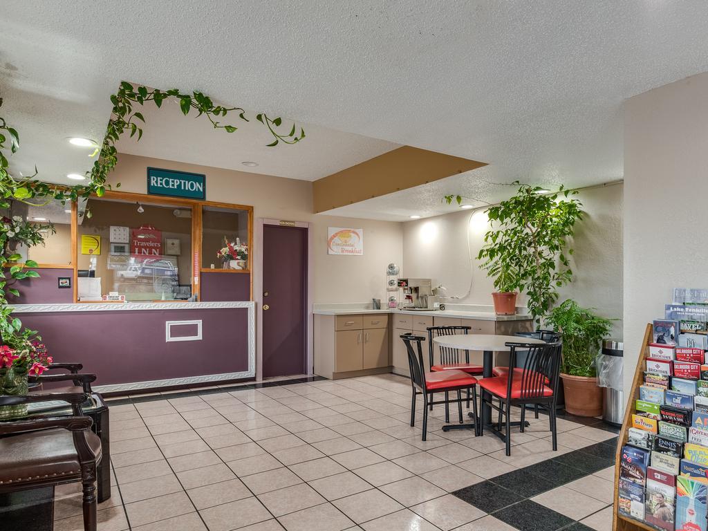 Travelers Inn Midwest City Bagian luar foto