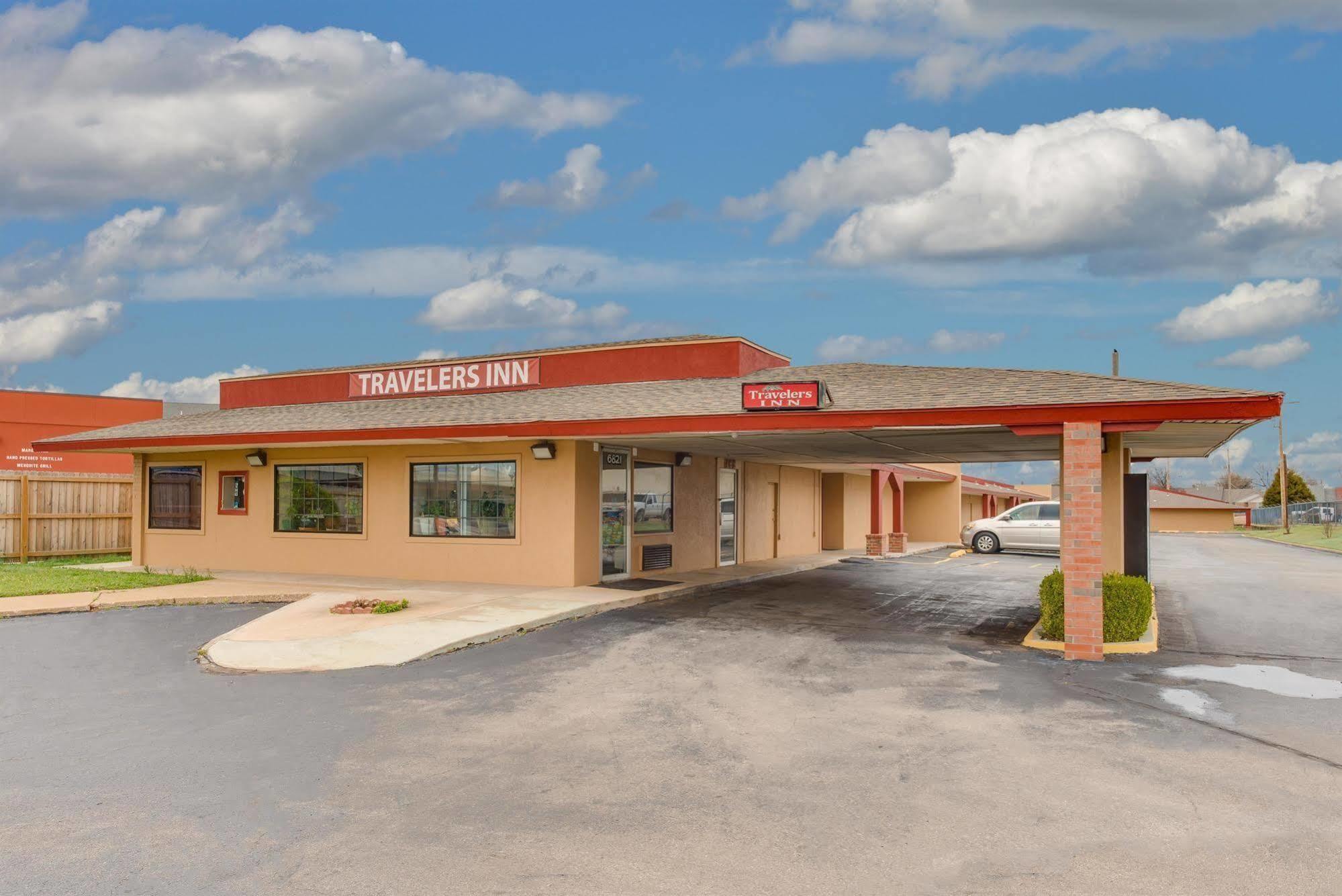 Travelers Inn Midwest City Bagian luar foto