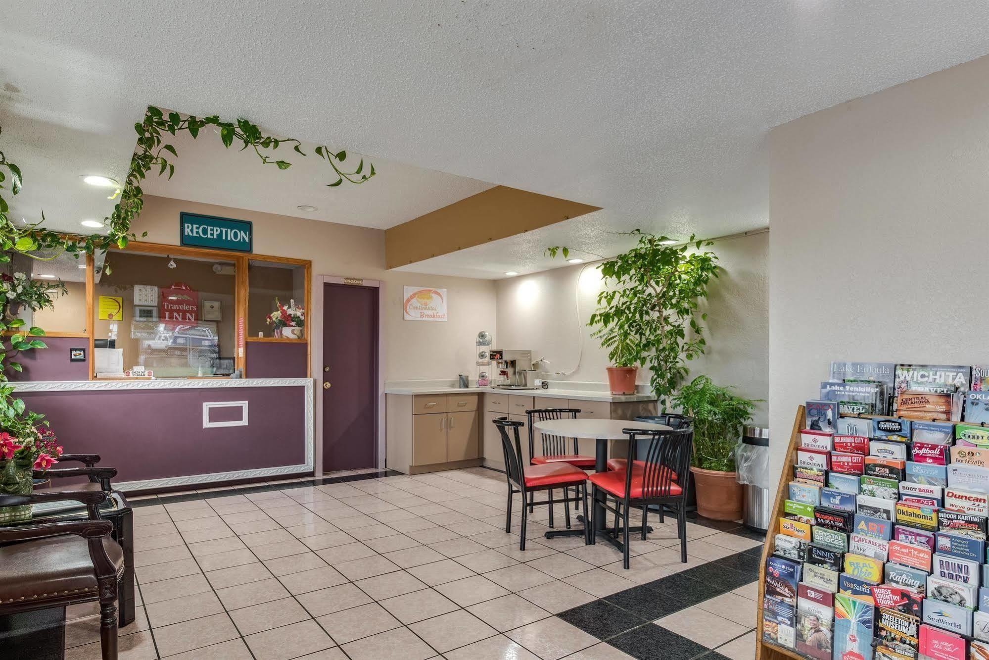 Travelers Inn Midwest City Bagian luar foto